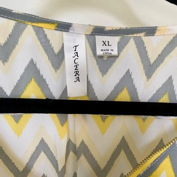 TACERA - Yellow and Grey Chevron Top with Gold Zipper Neckline! - Never worn!💛 - Picture 6 of 8